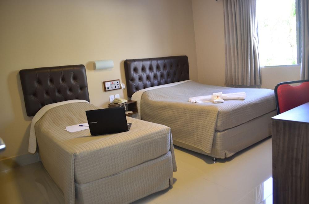 Primar Plaza Hotel ボトゥカトゥ エクステリア 写真